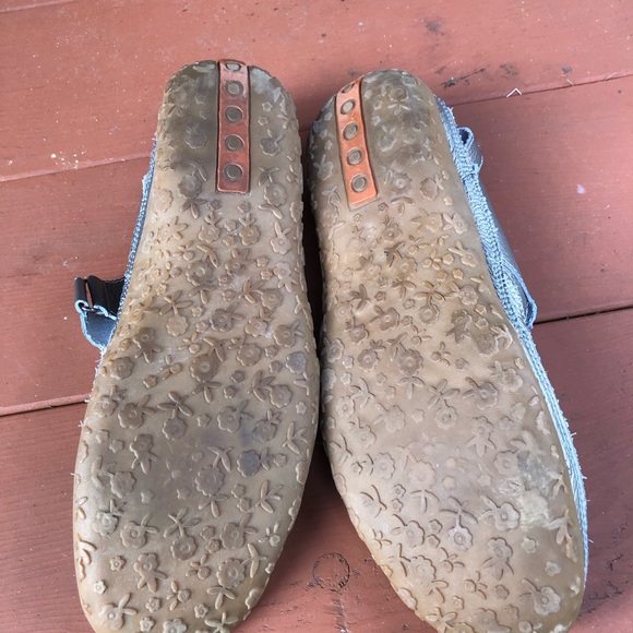 Spring step shoes silver Mary Jane style Sz 9 - Picture 5 of 6